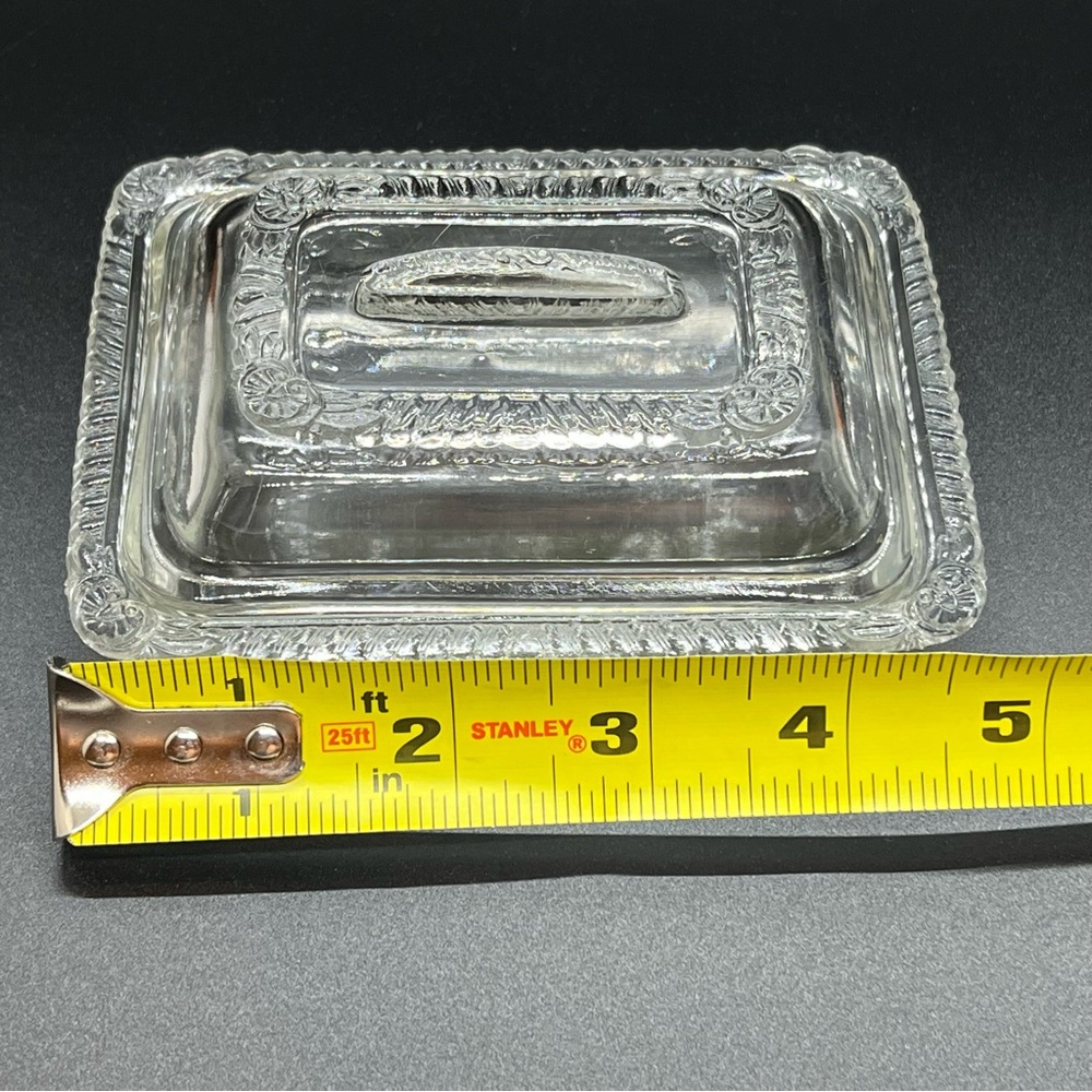 Sweet Vintage Covered Glass Trinket Dish - Picture 6 of 6